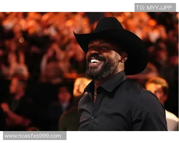 乔恩琼斯与凯恩精彩对决视频回顾及赛后分析